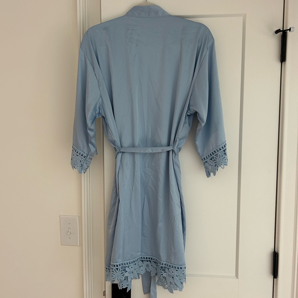 Satin Robe - Picture 3 of 3